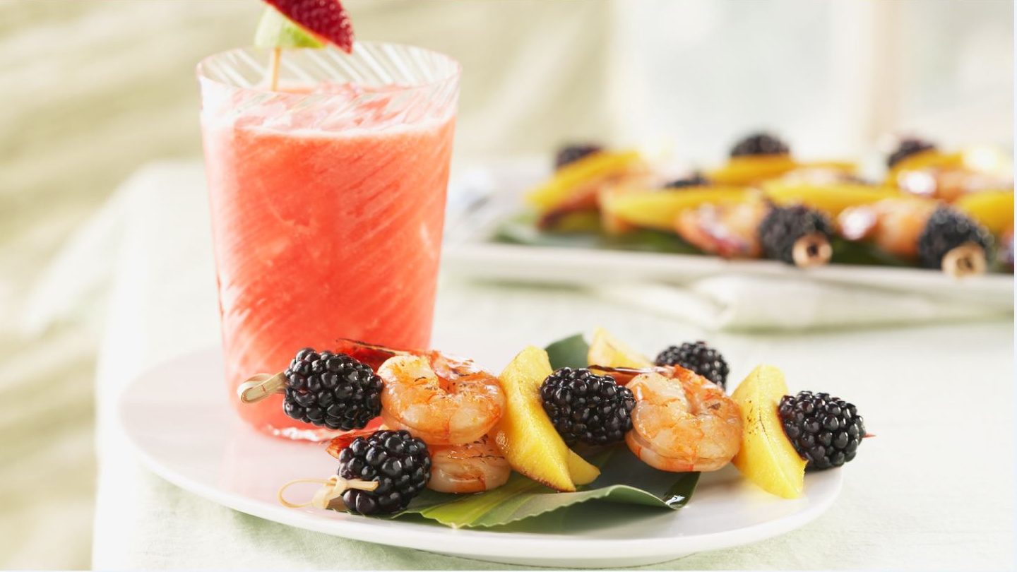 Brochettes de crevettes aux fruits