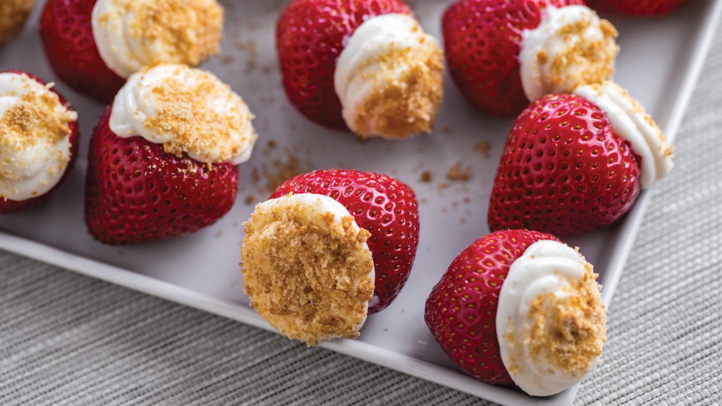 Bouchées de gâteau au fromage aux fraises sans cuisson