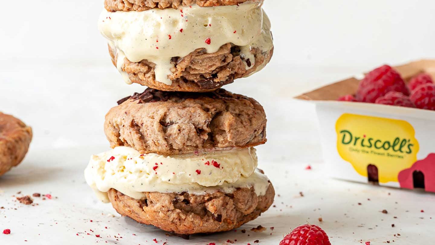 Cookies sandwich aux framboises