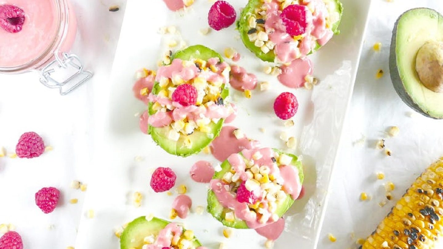 Barquettes d’avocat et vinaigrette aux framboises rafraîchissante Driscolls