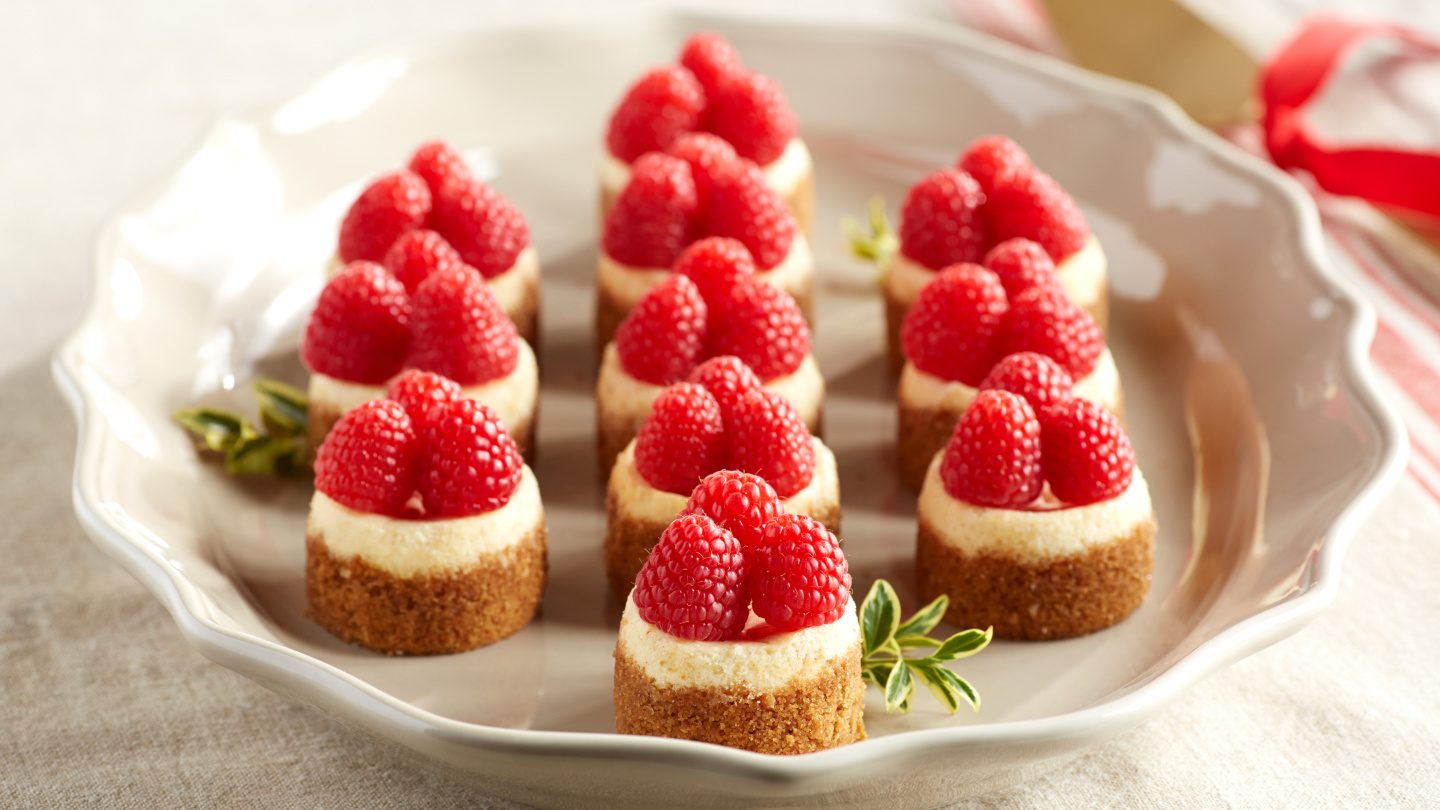 Mini cheesecakes aux framboises, au lait de poule et au pain d'épice