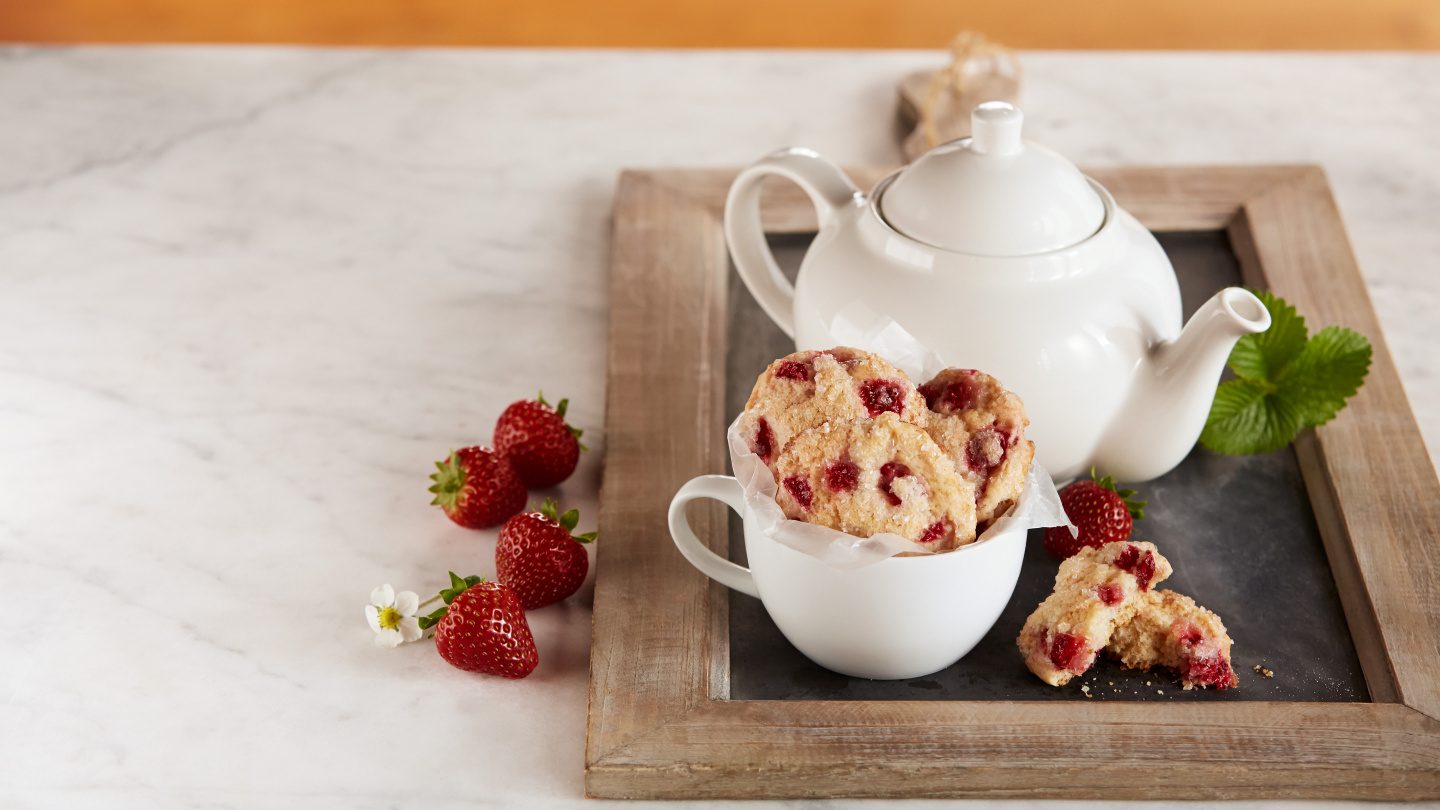 Gâteaux sablés aux fraises pour le thé