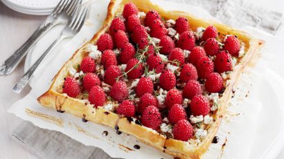 Gâteau au fromage avec framboises