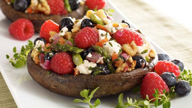 mixed berry stuffed portobello