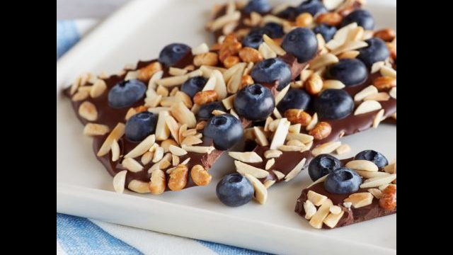 Dark chocolate blueberry bark