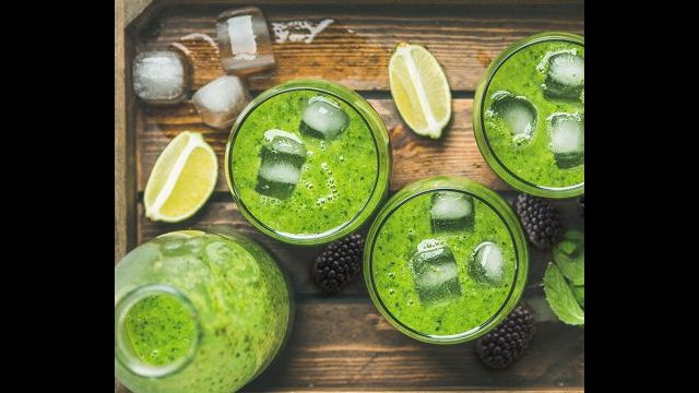 Super healthy dark green smoothie