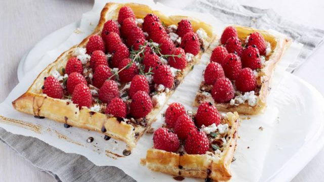 Fromage de chèvre aux framboises et au miel